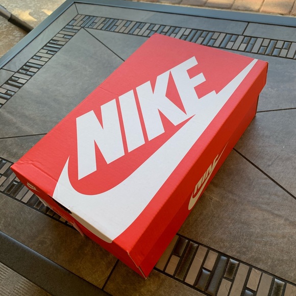 nike air max 200  • BRAND NEW • NEVER WORN - Picture 11 of 16